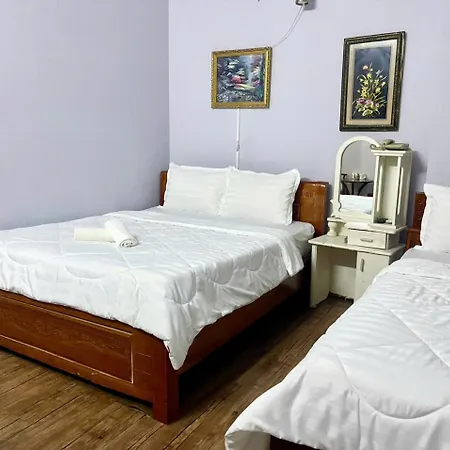 Hotel Khach San Hoa Mai